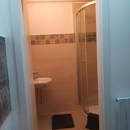 Keller-loft Chociebuż